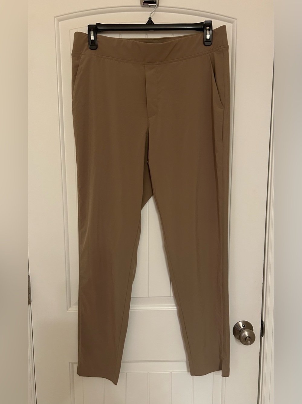 Athleta Brooklyn Ankle Lightweight Pant Size 14T Tall Tan